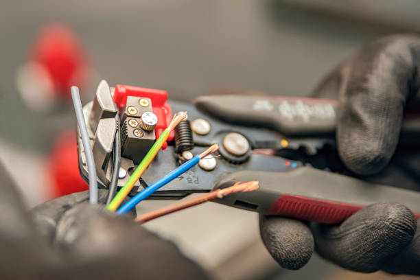 Professional Electrician in Carrollton, IL